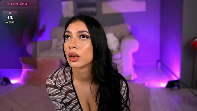 BetsyGonzale online show from 01-25-25, 04:34