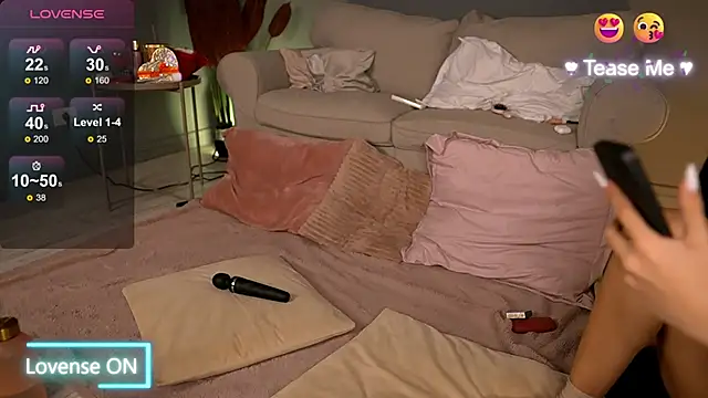 BetsyGonzale online show from 02-26-25, 04:03