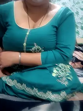 Snapshot of Bbw_Juice_Wife chatting on 02-10-25, 11:04 Bbw Juice Wife online show from 02-10-25, 11:04