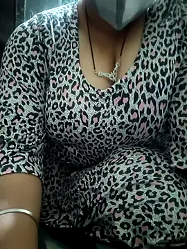 Snapshot of Bbw_Juice_Wife chatting on 02-11-25, 11:10 Bbw Juice Wife online show from 02-11-25, 11:10