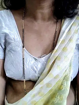 anuradha1432 online show from 11-08-25, 08:36