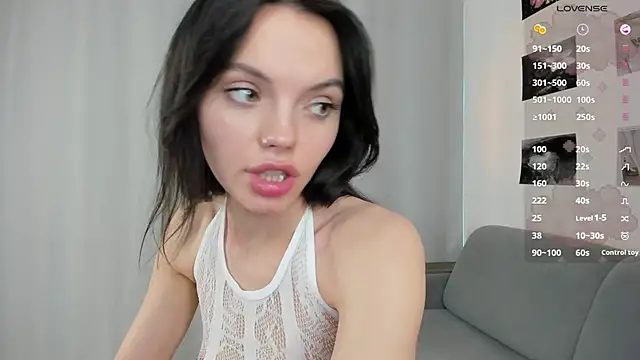 SofiaSimons online show from 02-27-25, 08:50