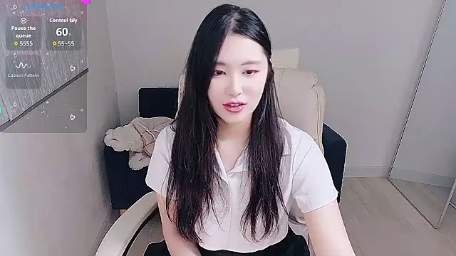 who Lilly online show from 11-01-25, 04:14