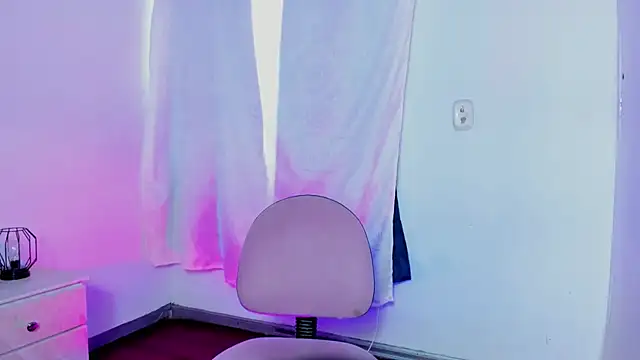 Mia Malkovaa  online show from 03-07-25, 04:22