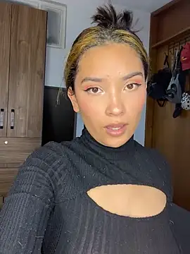 baby lizy online show from 02-08-25, 11:24