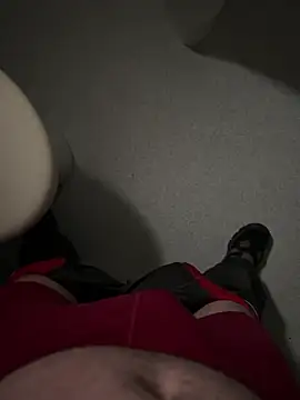 Snapshot of lescoquin2215 chatting on 02-16-26, 08:32 lescoquin2215 online show from 02-16-26, 08:32