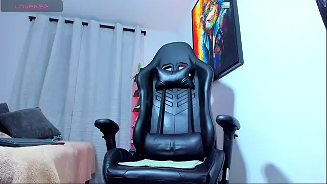 aronvillegas online show from 10-26-25, 01:22