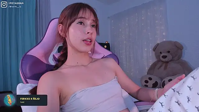 Snapshot of alice_guerin_ chatting on 03-23-25, 07:42 alice guerin  online show from 03-23-25, 07:42