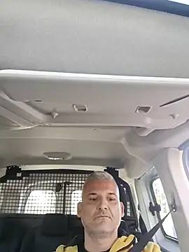 Holaluz2 online show from 11-21-25, 02:49