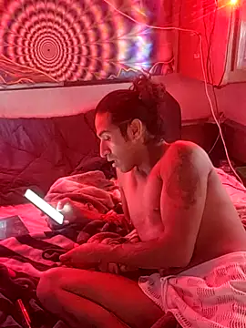 LargeDominoes online show from 04-16-26, 12:00