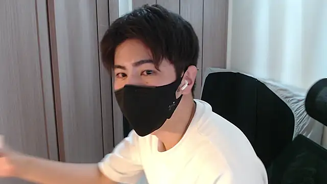 Snapshot of ryota_kkk chatting on 01-21-25, 02:15 ryota kkk online show from 01-21-25, 02:15