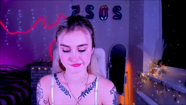  Ravenaa online show from 02-06-25, 02:48