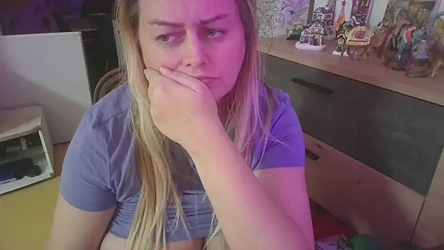 Meliss Official9 online show from 12-14-25, 11:09