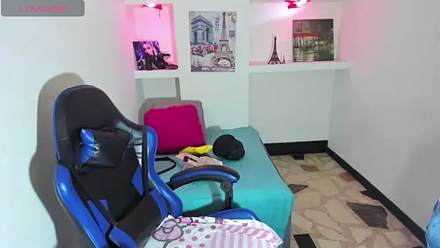 Catalehia Milk online show from 10-22-25, 07:57