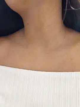 Catalehia Milk online show from 11-26-25, 07:15