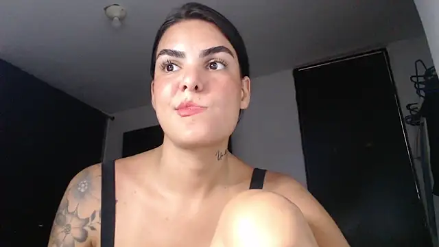 Snapshot of MARYADSUARD chatting on 09-19-25, 07:03 MARYADSUARD online show from 09-19-25, 07:03