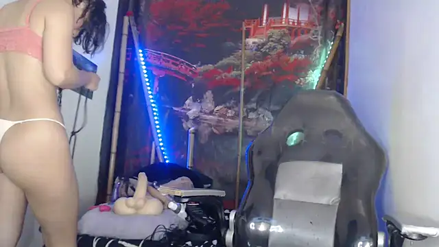 Snapshot of dark_doll5 chatting on 12-08-24, 05:01 dark doll5 online show from 12-08-24, 05:01