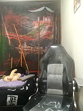 Snapshot of dark_doll5 chatting on 12-18-24, 01:59 dark doll5 online show from 12-18-24, 01:59