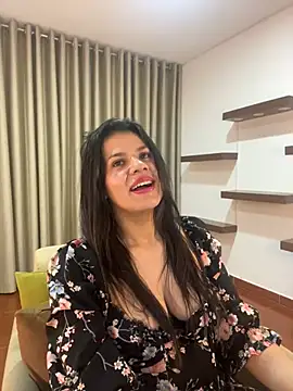 Alice Biel online show from 01-20-25, 02:32