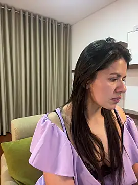 Alice Biel online show from 03-02-25, 01:47