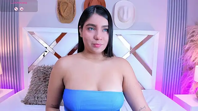 madeleine2112 online show from 02-15-25, 04:25