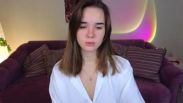 Snapshot of LindaRobertz chatting on 12-13-24, 11:28 LindaRobertz online show from 12-13-24, 11:28