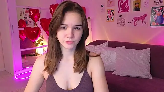 Snapshot of LindaRobertz chatting on 02-12-25, 06:08 LindaRobertz online show from 02-12-25, 06:08