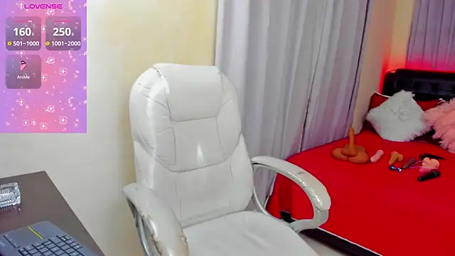 Hot beauty   online show from 01-23-25, 04:19