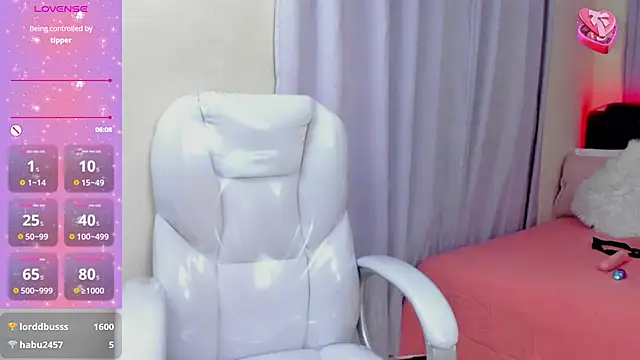 Hot beauty   online show from 01-25-25, 05:51