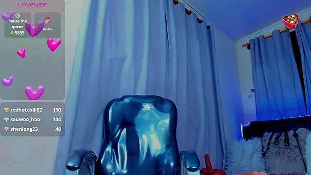 Hot beauty   online show from 02-25-25, 05:52