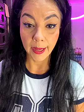 Hot beauty   online show from 09-11-25, 12:55