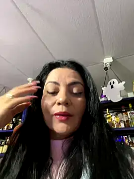 Hot beauty   online show from 10-17-25, 02:59