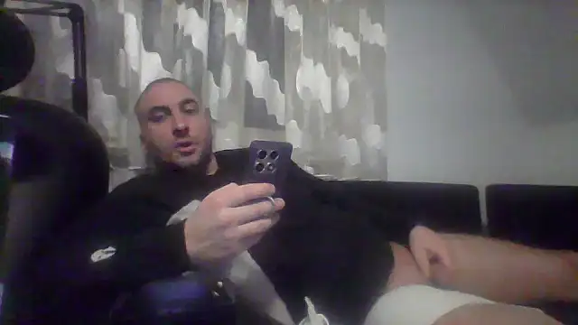 Snapshot of NewyorkDimi chatting on 12-27-24, 06:46 NewyorkDimi online show from 12-27-24, 06:46