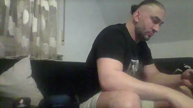 Snapshot of NewyorkDimi chatting on 12-28-24, 03:15 NewyorkDimi online show from 12-28-24, 03:15