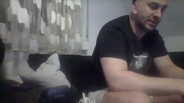 Snapshot of NewyorkDimi chatting on 12-28-24, 06:17 NewyorkDimi online show from 12-28-24, 06:17