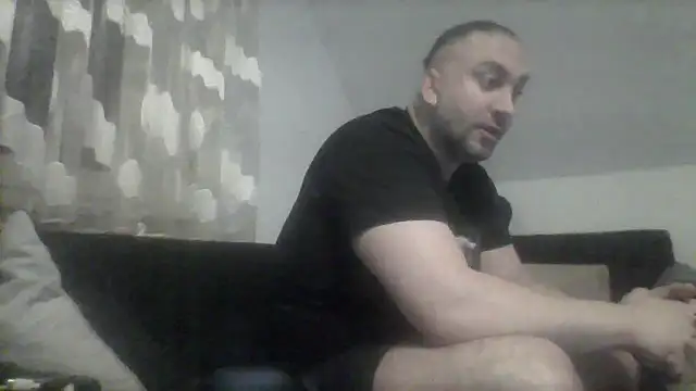 Snapshot of NewyorkDimi chatting on 01-11-25, 04:27 NewyorkDimi online show from 01-11-25, 04:27