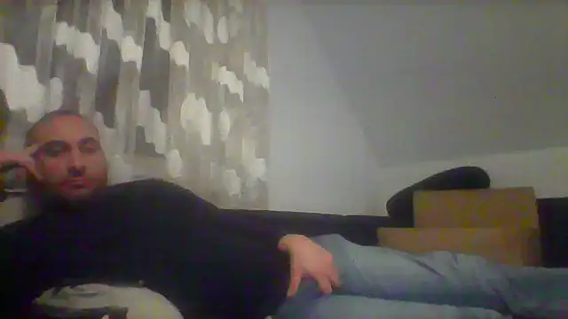 Snapshot of NewyorkDimi chatting on 01-17-25, 05:00 NewyorkDimi online show from 01-17-25, 05:00