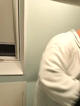 Snapshot of NewyorkDimi chatting on 01-28-25, 05:46 NewyorkDimi online show from 01-28-25, 05:46