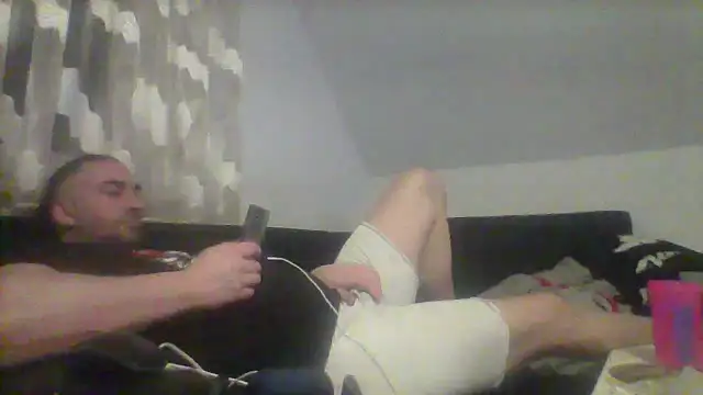 Snapshot of NewyorkDimi chatting on 02-13-25, 12:02 NewyorkDimi online show from 02-13-25, 12:02