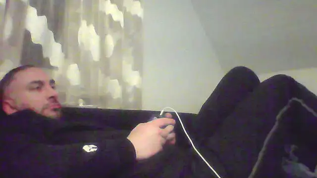 Snapshot of NewyorkDimi chatting on 02-20-25, 02:40 NewyorkDimi online show from 02-20-25, 02:40