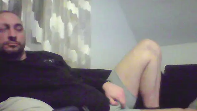 Snapshot of NewyorkDimi chatting on 02-26-25, 11:37 NewyorkDimi online show from 02-26-25, 11:37