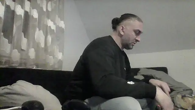 Snapshot of NewyorkDimi chatting on 03-07-25, 02:25 NewyorkDimi online show from 03-07-25, 02:25