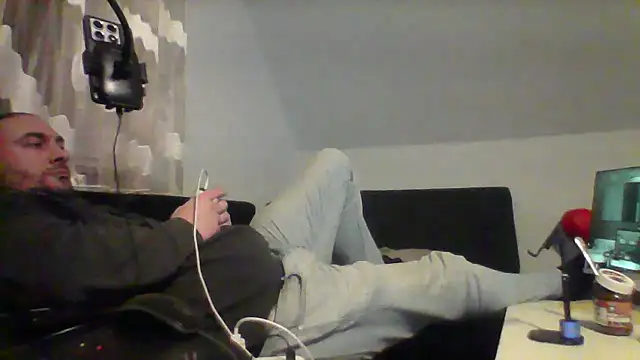 NewyorkDimi online show from 12-01-25, 01:10