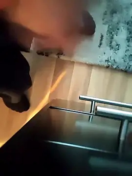 Snapshot of Warumnicht1980 chatting on 02-05-25, 11:02 Warumnicht1980 online show from 02-05-25, 11:02