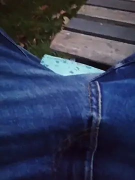 Snapshot of Warumnicht1980 chatting on 10-11-25, 05:50 Warumnicht1980 online show from 10-11-25, 05:50