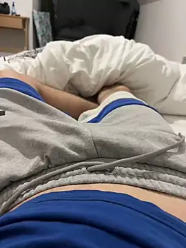 Snapshot of val6910 chatting on 12-20-24, 07:17 val6910 online show from 12-20-24, 07:17