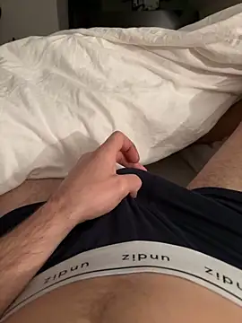 Snapshot of val6910 chatting on 01-17-25, 12:31 val6910 online show from 01-17-25, 12:31