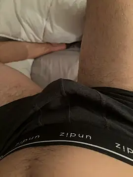 Snapshot of val6910 chatting on 03-12-25, 10:17 val6910 online show from 03-12-25, 10:17