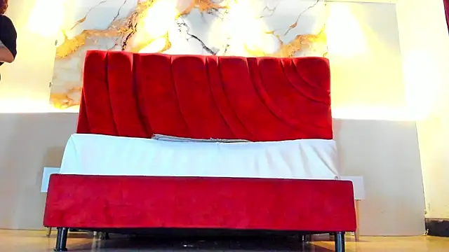 MAISE HILL1 online show from 11-07-25, 01:22