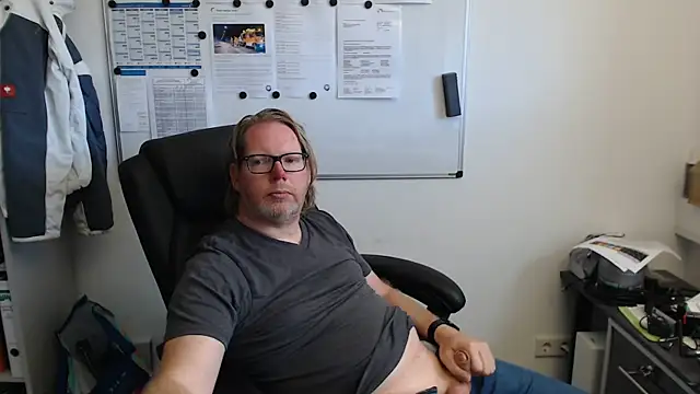Snapshot of VSteph chatting on 09-09-25, 02:38 VSteph online show from 09-09-25, 02:38